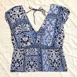 Old Navy Blue Print Shirred Waist Top